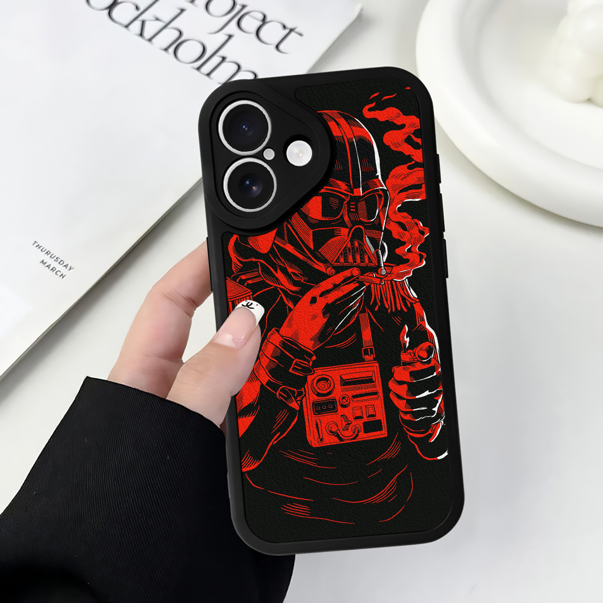 （画像用） スター・ウォーズ Star Wars 【iPhone 16シリーズ対応】シリコンスマホケース（レザー調） 材質：シリコン